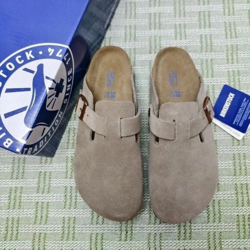 🎁Women's Birkenstock Boston Clogs - Taupe Suede, Narrow Fit